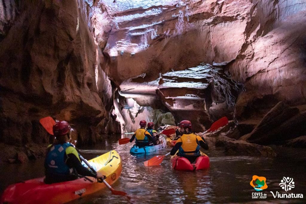 Paddling underground down the underwater river | Artículo blog | Turismo  Activo en la Comunitat Valenciana