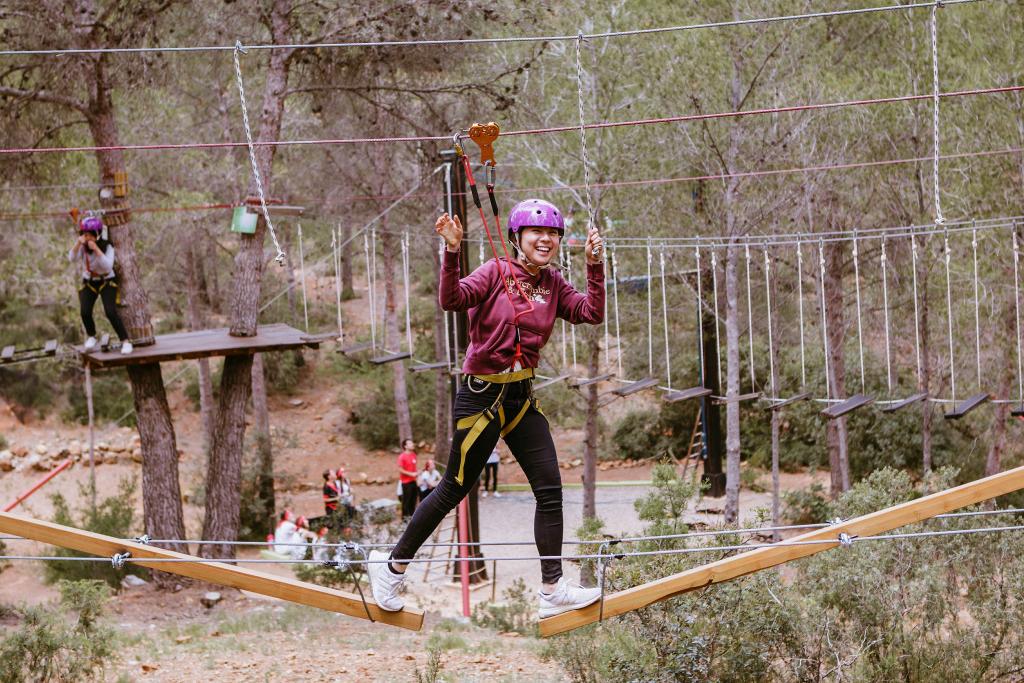 Pon a  prueba tus límites con Aventura Valencia