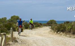 cicloturistes en el litoral de Castelló
